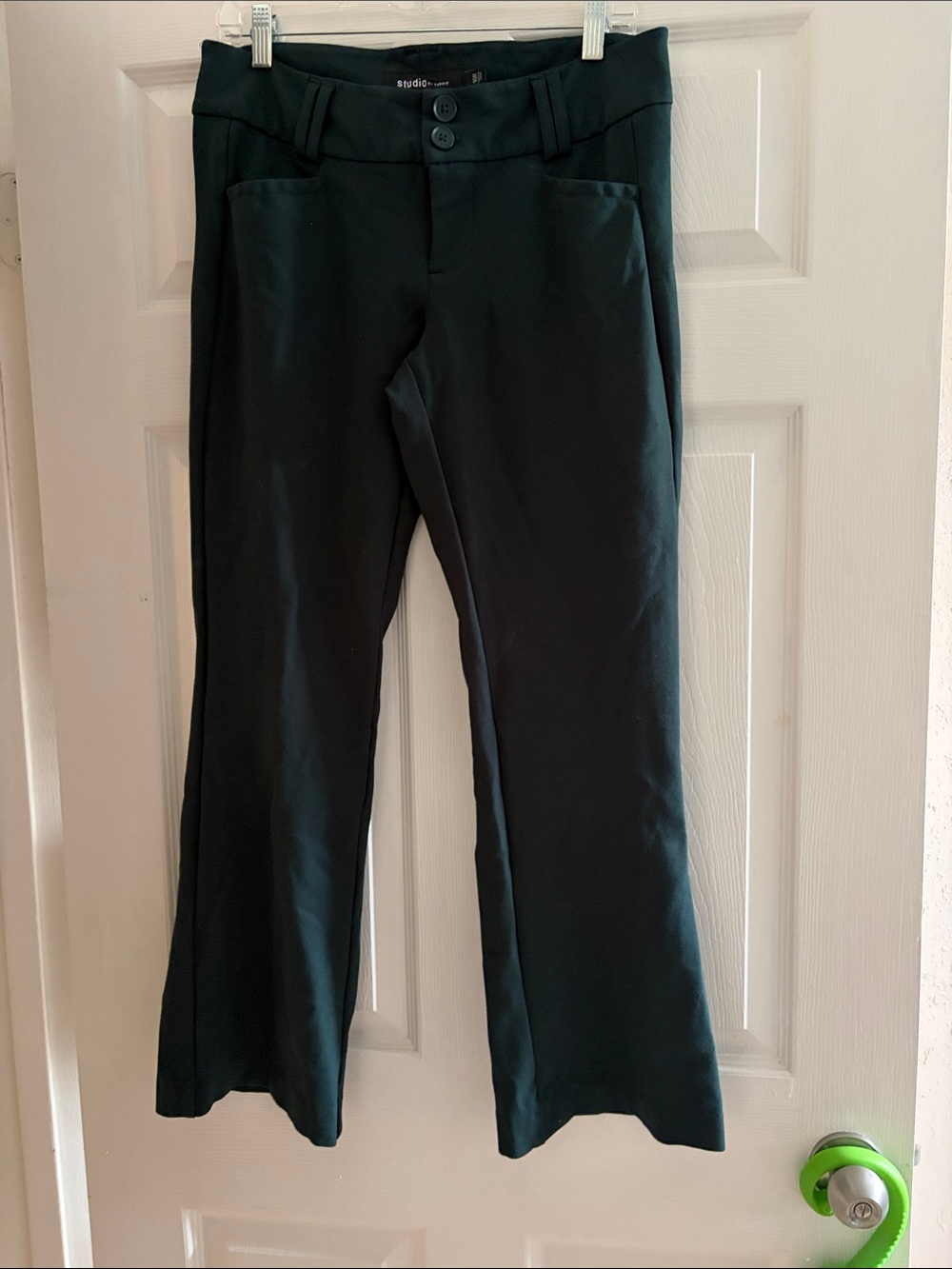 Torrid 10R stretch dress pants/trouser. Emerald green.